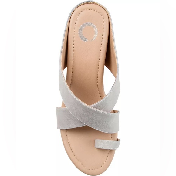 NWT Journee Collection Rayna Wedge Sandals in Stone, Size 8.5 - Picture 4 of 5